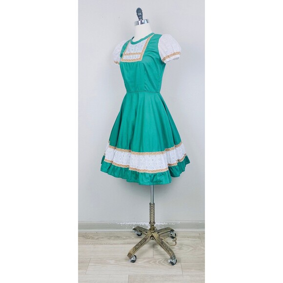 1970s Vintage Green 70s / Seventies Eyelet Puffed  Square Dance Dress / Medium - Picture 4 of 7